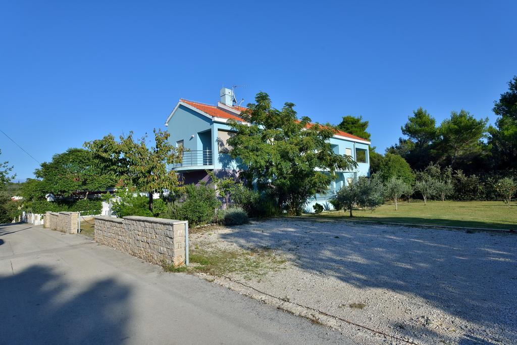 Sara Apartments Petrčane Exterior foto