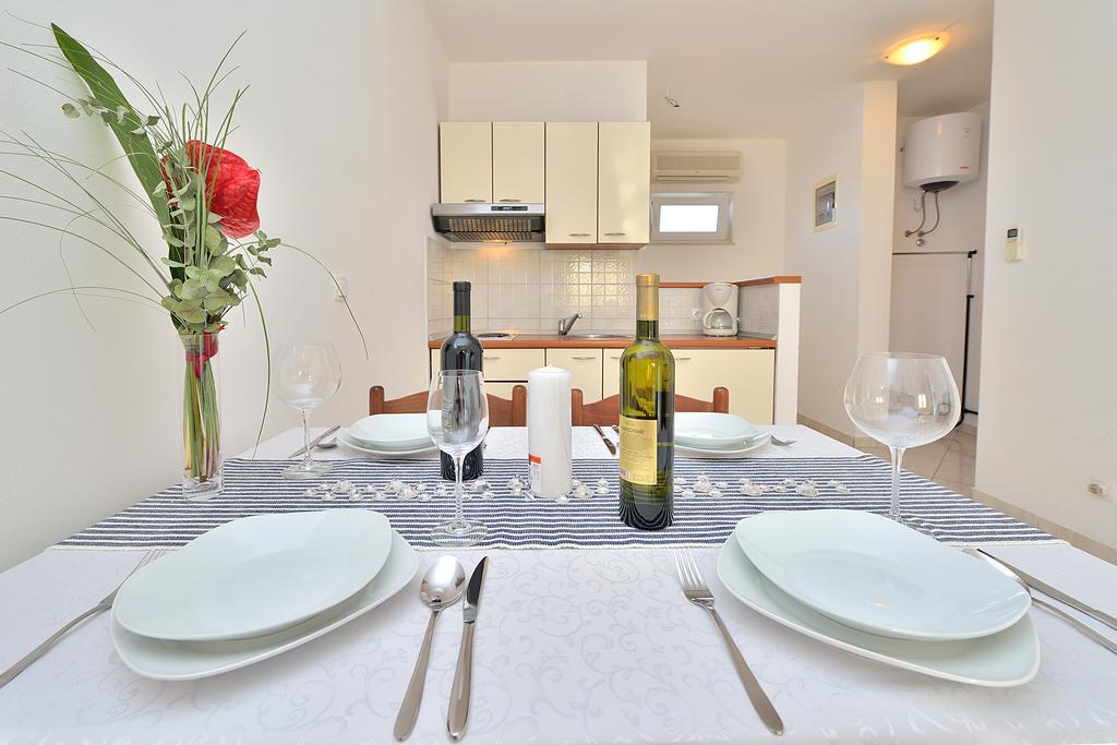 Sara Apartments Petrčane Habitación foto