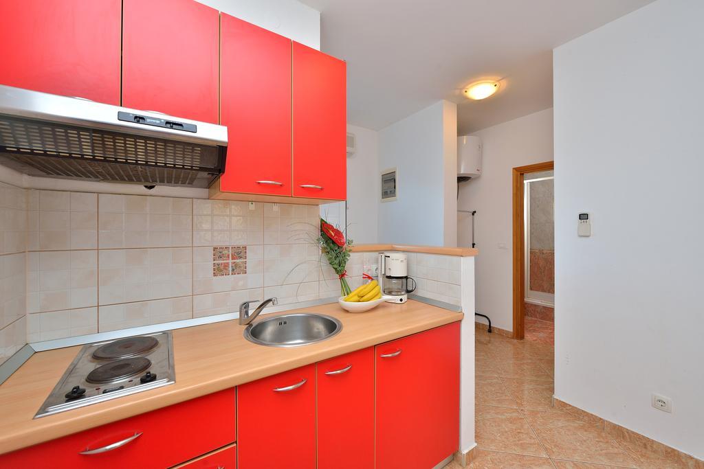 Sara Apartments Petrčane Habitación foto